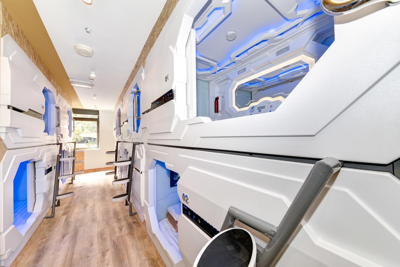 Space Q Capsule Hotel Sydney Exterior foto